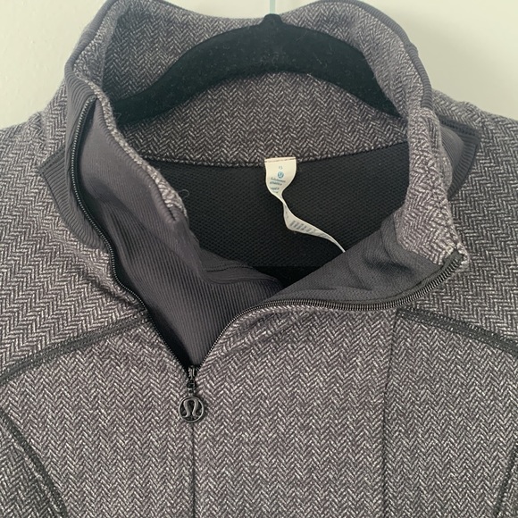 Lululemon Half Zip - Picture 2 of 7